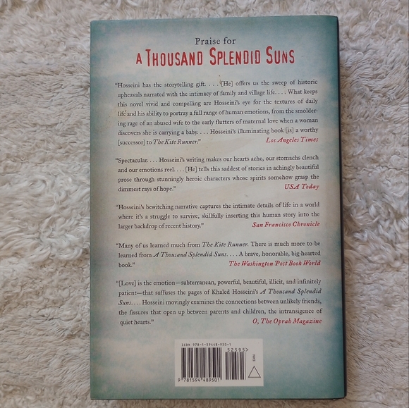 A Thousand Splendid Suns by Khaled Hosseini - Picture 7 of 7